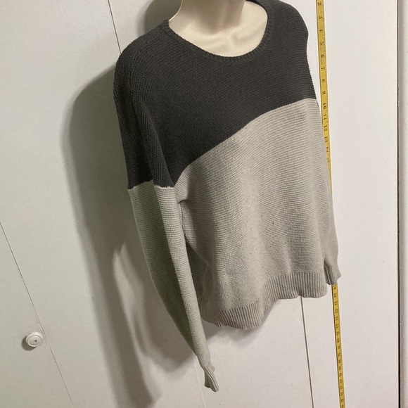 BDG Urban Outfitters Chunky Colorblock Sweater Light Grey Dark Gray Women SP - Picture 6 of 13